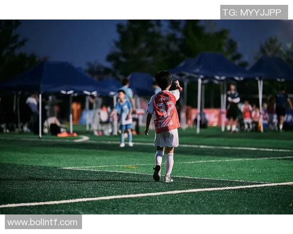 細數世界足球球星傳奇故事同經典時刻用粵語帶你重溫綠茵場風采 細數世界足球球星傳奇故事同經典時刻用粵語帶你重溫綠茵場風采